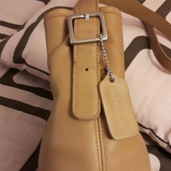Vintage 90's Coach Bucket Tote Bag - Picture 3 of 13